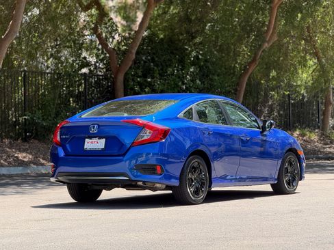 Used 2020 Honda Civic LX image 6