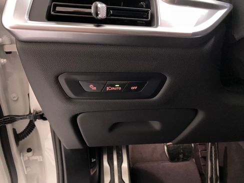 Used 2026 BMW X5 M60i image 19