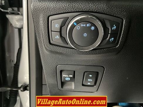 Used 2020 Ford F150 Lariat w/ Equipment Group 502A Luxury AWD/4WD image 25