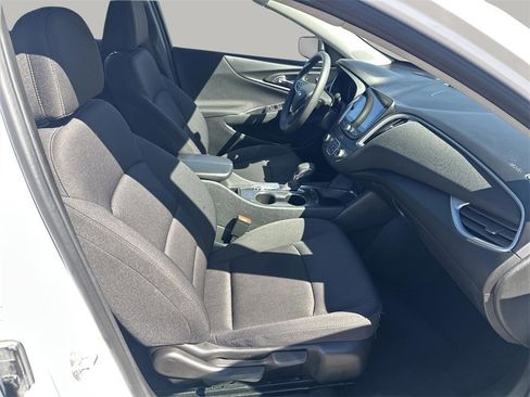 Used 2024 Chevrolet Malibu LT image 14