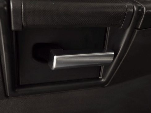 Used 2006 HUMMER H2 image 23