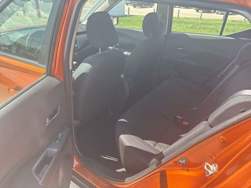 Used 2024 Nissan Kicks SV w/ Interior Electronics Package FWD image 25