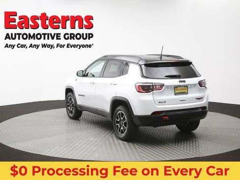 Used 2025 Jeep Compass Trailhawk AWD/4WD image 62