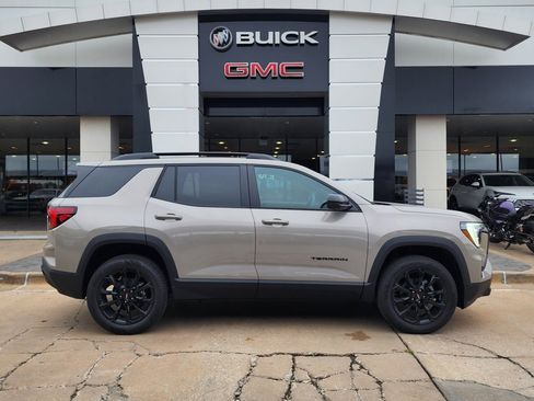 New 2026 GMC Terrain Elevation w/ Black Edition image 3