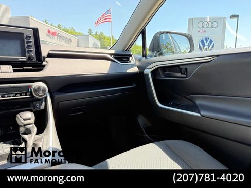 Used 2021 Toyota RAV4 LE AWD/4WD image 35