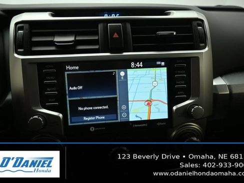 Used 2022 Toyota 4Runner SR5 Premium w/ Moonroof Package AWD/4WD image 31