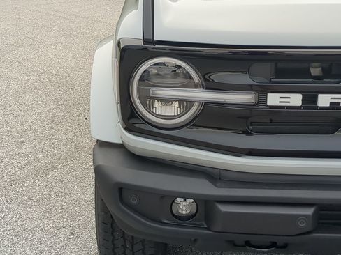 New 2026 Ford Bronco Outer Banks image 8