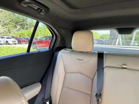 Used 2024 Cadillac XT4 Premium Luxury FWD image 17