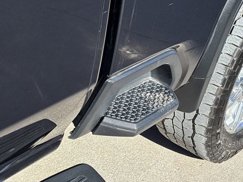 Used 2020 GMC Sierra 3500 Denali w/ Denali Ultimate Package image 15