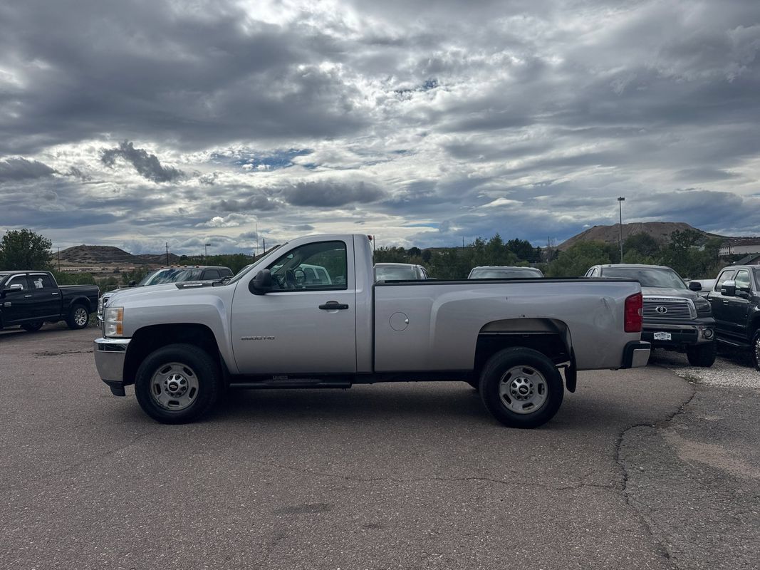 Used 2013 Chevrolet Silverado 2500 W/T AWD/4WD image 6