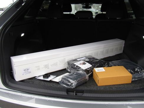 New 2026 Volkswagen Atlas Cross Sport SE AWD/4WD image 9