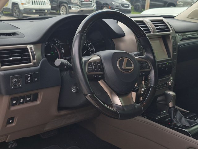 Used 2020 Lexus GX 460 Premium AWD/4WD image 2