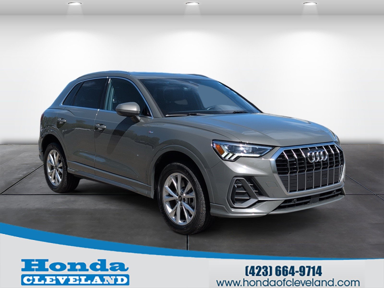 Used 2025 Audi Q3 2.0T Premium AWD/4WD image 1