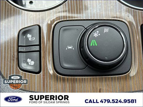 Used 2023 GMC Acadia SLE w/ Driver Convenience Package FWD image 23