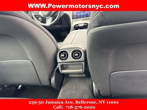 Used 2022 Mercedes-Benz C 300 4MATIC Sedan w/ Pinnacle Trim Package image 19