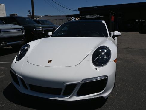 Used 2018 Porsche 911 GT3 RS image 4
