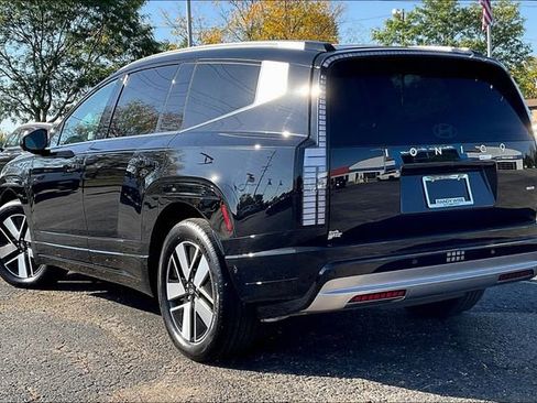 New 2026 Hyundai Ioniq 9 SEL image 3