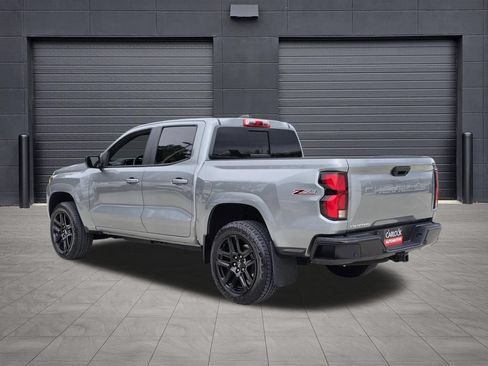 Used 2024 Chevrolet Colorado Z71 w/ Z71 Convenience Package 2 AWD/4WD image 7