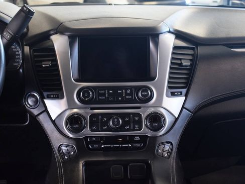 Used 2018 GMC Yukon XL SLT AWD/4WD image 34
