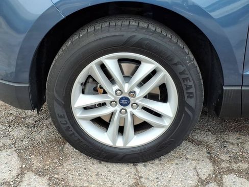 Used 2018 Ford Edge SEL w/ Equipment Group 201A AWD/4WD image 9