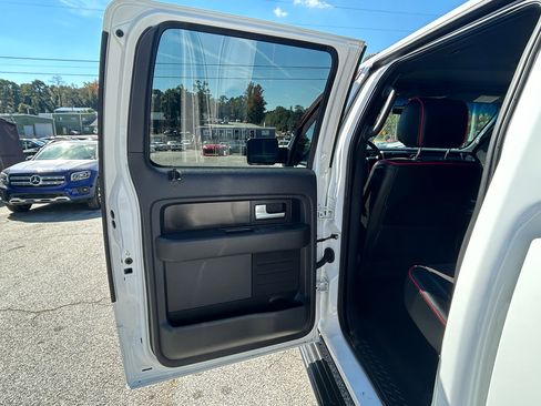 Used 2014 Ford F150 FX4 w/ Equipment Group 402A Luxury image 16