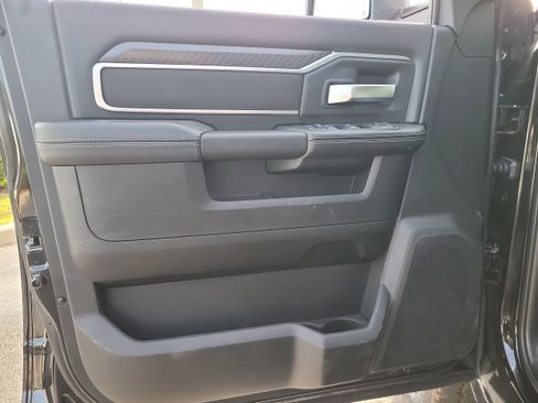 New 2026 RAM 2500 Big Horn AWD/4WD image 12