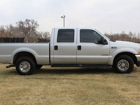 Used 2003 Ford F250 XLT image 10