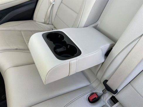 Used 2020 Mercedes-Benz GLE 350 4MATIC image 11