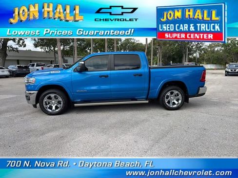 Used 2025 RAM 1500 Big Horn AWD/4WD image 5