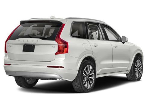 Used 2022 Volvo XC90 T6 Momentum w/ Climate Package AWD/4WD image 2