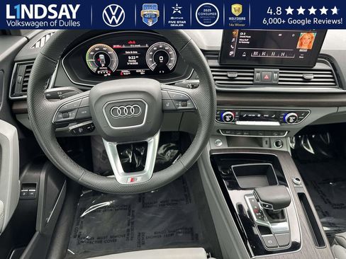 Used 2024 Audi Q5 e Premium Plus w/ Premium Plus Package image 9