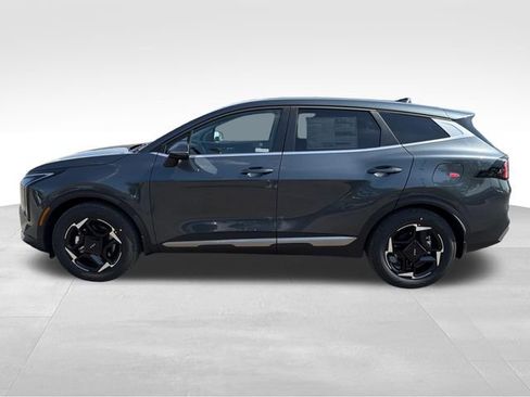 New 2026 Kia Sportage EX FWD image 4