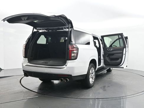 Used 2023 Chevrolet Suburban Premier image 35