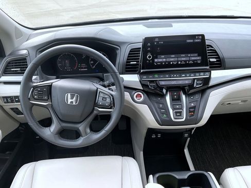 Used 2025 Honda Odyssey EX-L image 14