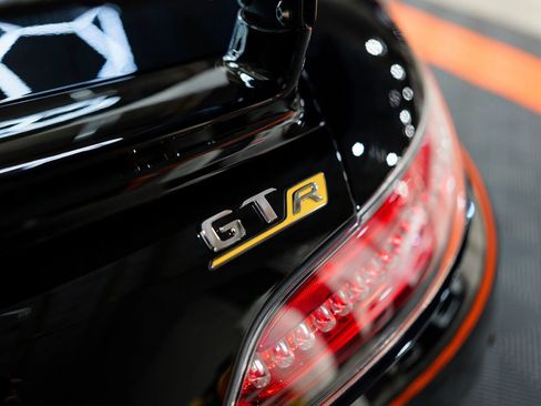 Used 2018 Mercedes-Benz AMG GT R image 24