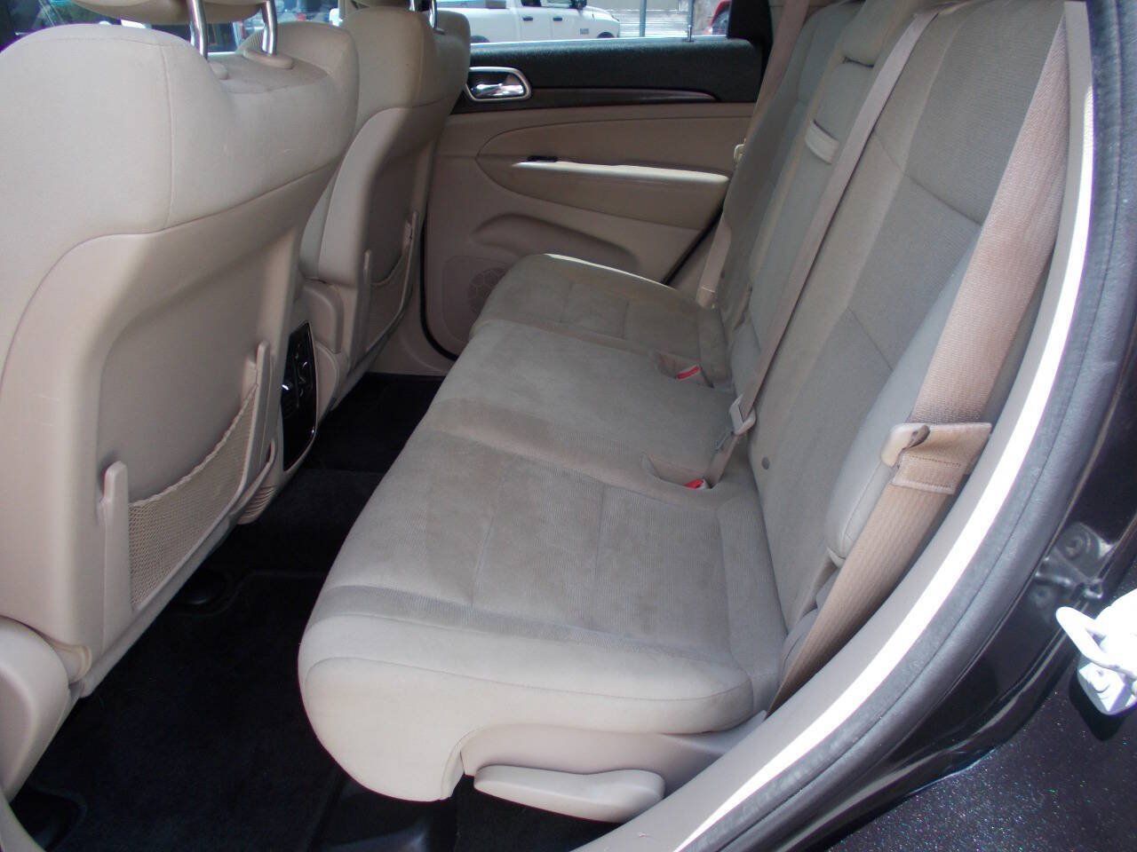 Used 2015 Jeep Grand Cherokee Laredo RWD image 6