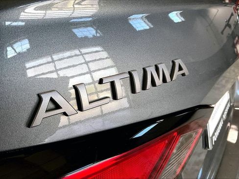 Certified 2024 Nissan Altima 2.5 SV image 30