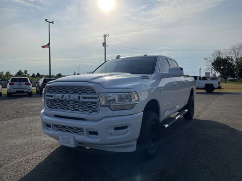 Used 2022 RAM 2500 Tradesman w/ Chrome Appearance Group image 12