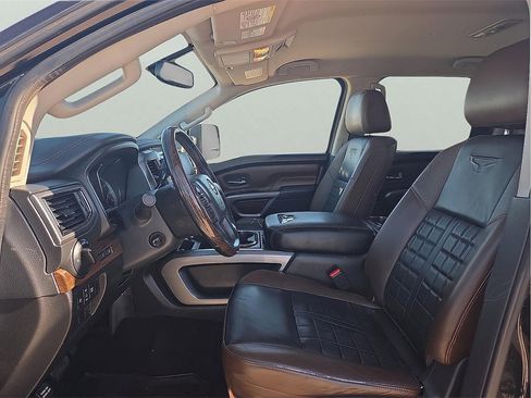 Used 2018 Nissan Titan Platinum Reserve w/ Platinum Utility Package image 12