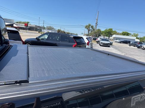 Used 2024 Ford F150 King Ranch w/ FX4 Off-Road Package image 12