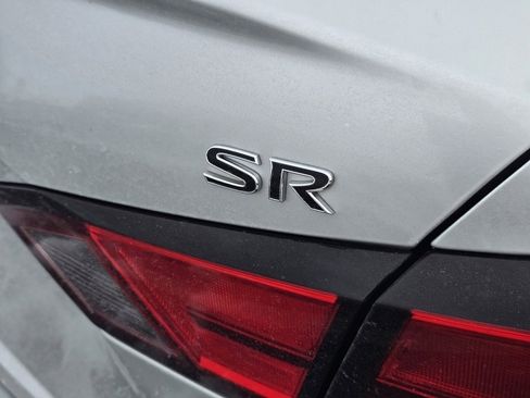 Used 2020 Nissan Altima 2.5 SR image 9