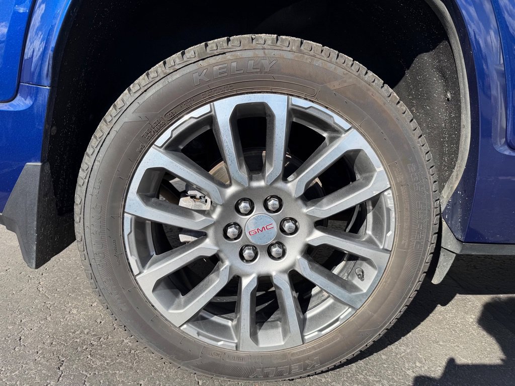 Used 2023 GMC Acadia Denali AWD/4WD image 11
