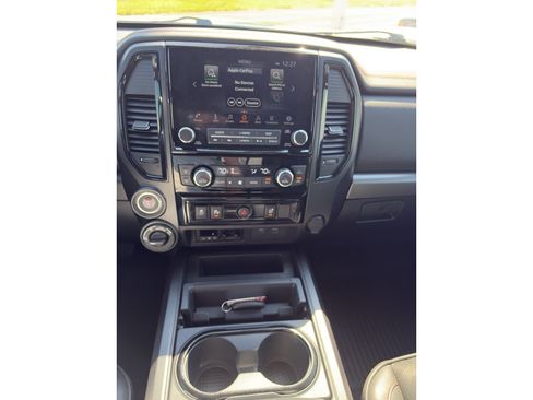 Used 2024 Nissan Titan PRO-4X image 12