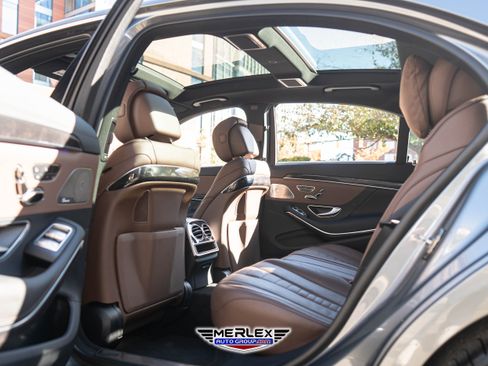 Used 2017 Mercedes-Benz S 550 4MATIC Sedan image 21