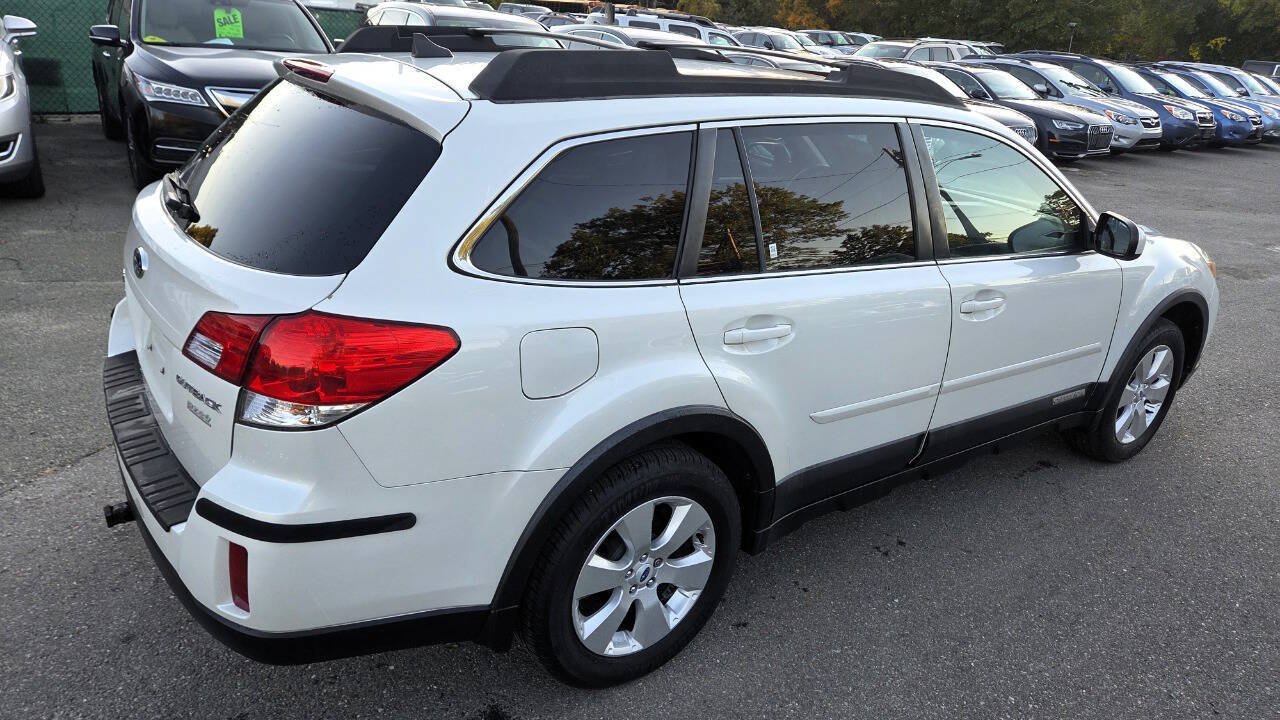 Used 2012 Subaru Outback 2.5i Limited AWD/4WD image 14
