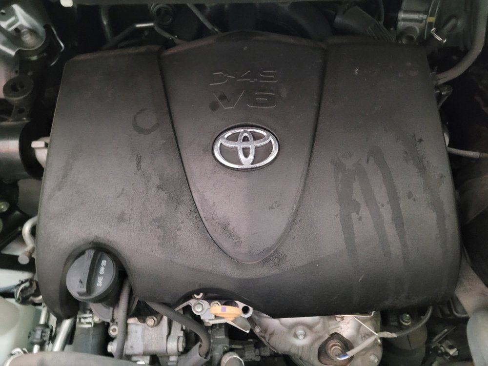 Used 2017 Toyota Sienna AWD image 30