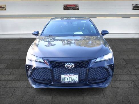 Used 2020 Toyota Avalon XSE w/ Preferred Accessory Package FWD image 2