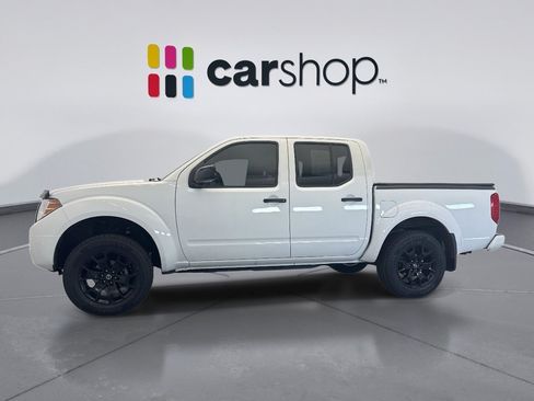Used 2020 Nissan Frontier SV w/ Midnight Edition Floor Mats AWD/4WD image 2
