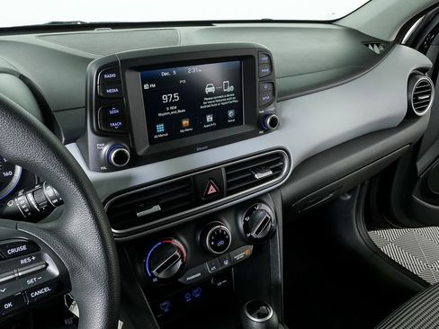 Used 2019 Hyundai Kona SE w/ Cargo Package image 12