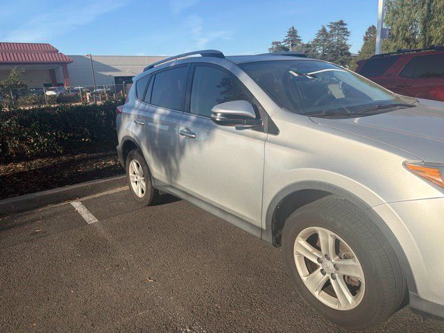 Used 2013 Toyota RAV4 XLE FWD image 1